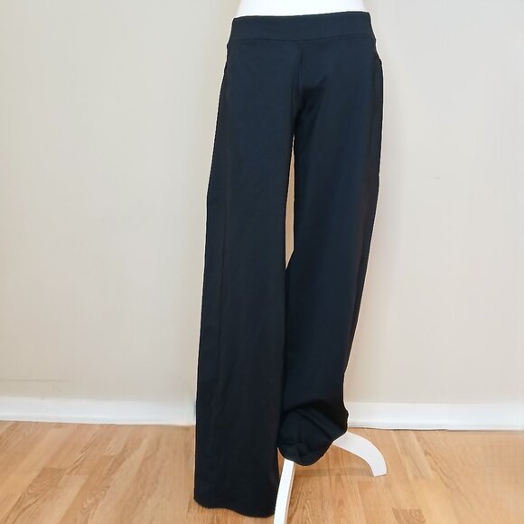 Lululemon Low Rise Wide Leg Pants Inseam 33" Size 10 - Picture 1 of 4